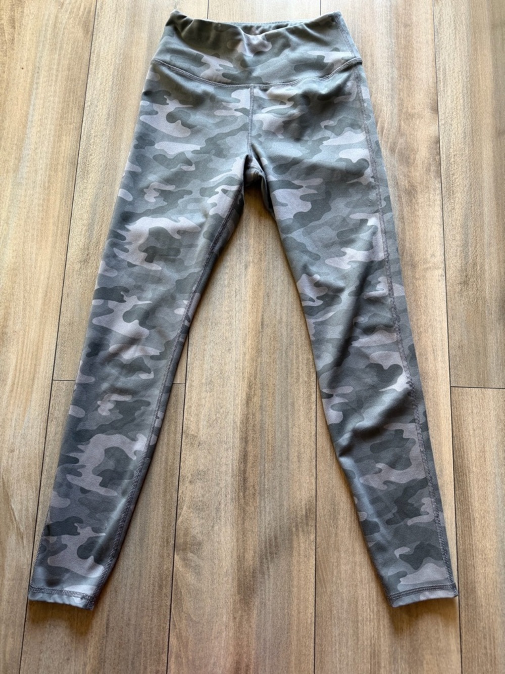 Danskin gray and silver  High-Waist Leggings size small